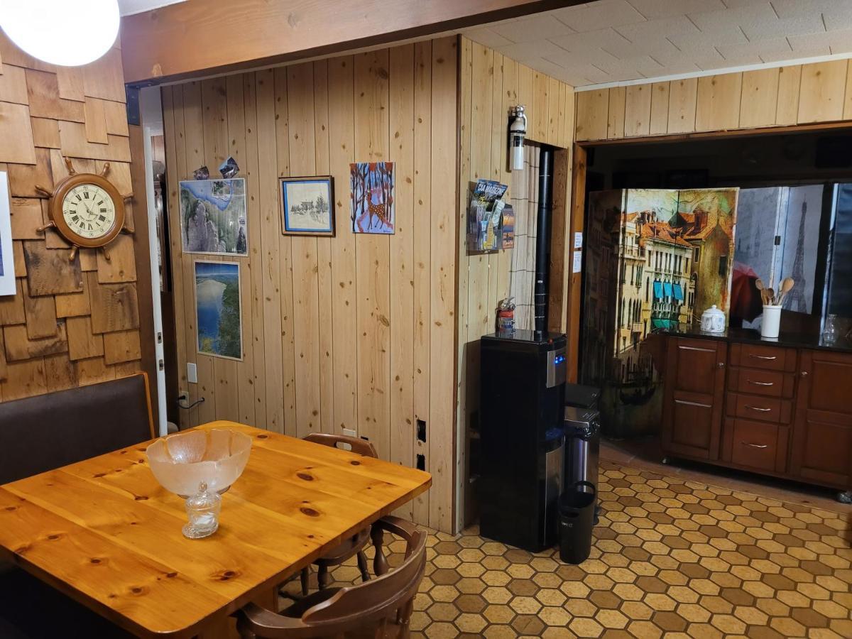 Bowering Lodge ブルー・マウンテンズ エクステリア 写真