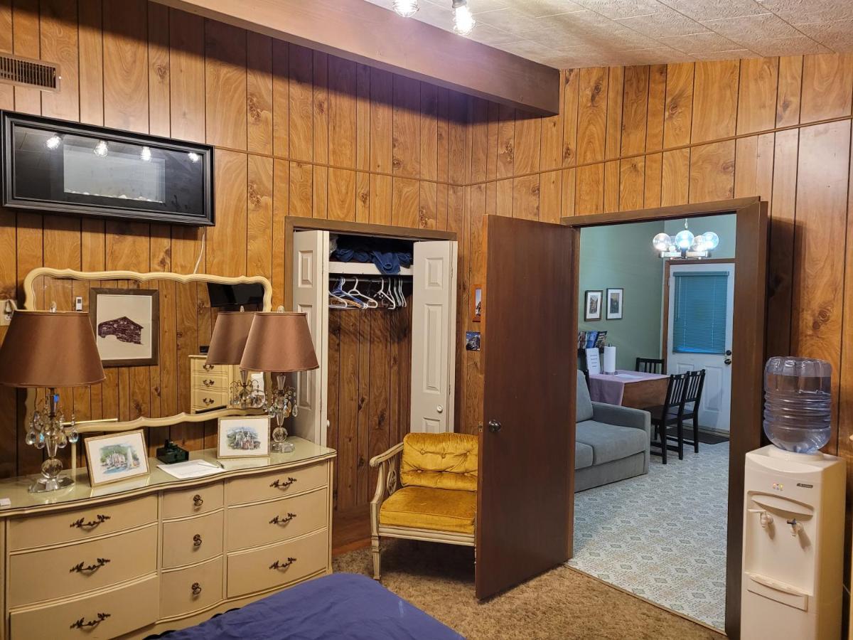 Bowering Lodge ブルー・マウンテンズ エクステリア 写真